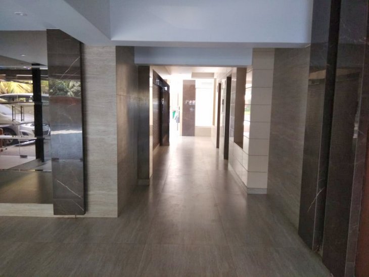 Lobby - Silver Beach Apartment, Juhu